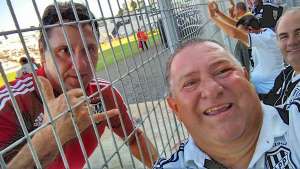 Paulistão: Interino rouba a cena, grita, agradece a torcida e reza antes da coletiva