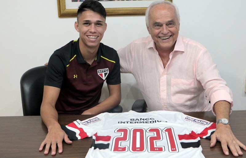 São Paulo estende contrato de Luiz Araújo até dezembro de 2021
