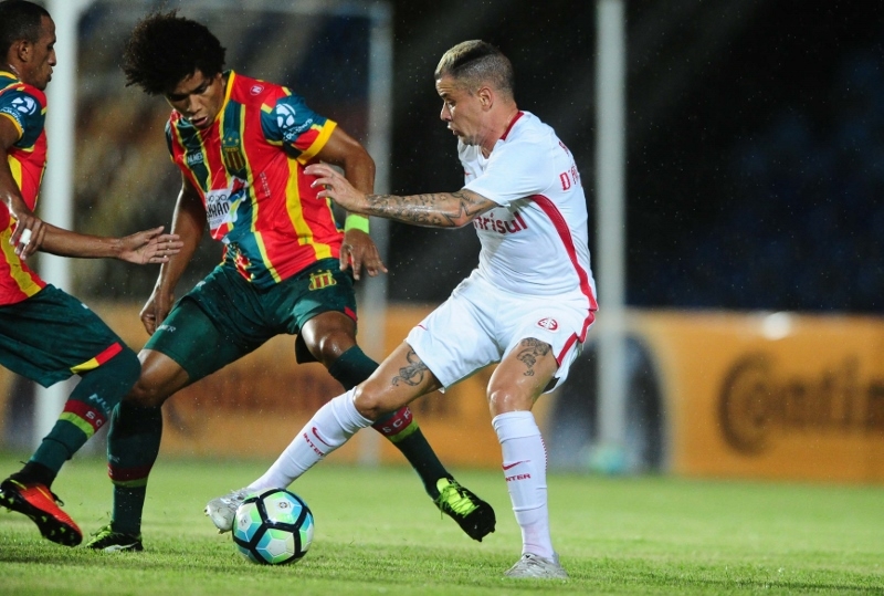 Copa do Brasil: Inter e Cruzeiro jogam para confirmar favoritismo