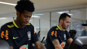 Eliminatórias: Gil e Renato Augusto já treinam em São Paulo para jogos da Seleção