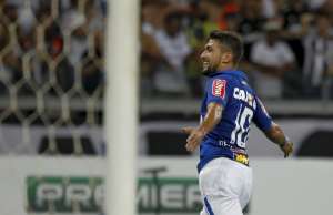 Eliminatórias: Uruguai divulga lista para pegar Brasil com Arrascaeta e Martín Silva