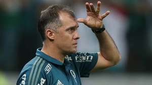 Técnico do Palmeiras descarta descanso e promete titulares em clássico