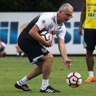 Dorival Júnior nunca esteve tão pressionado no Santos como nas últimas semanas - Ivan Storti/Santos FC