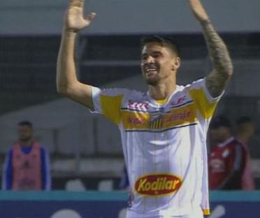 Everaldo deixou o seu contra Ponte Preta