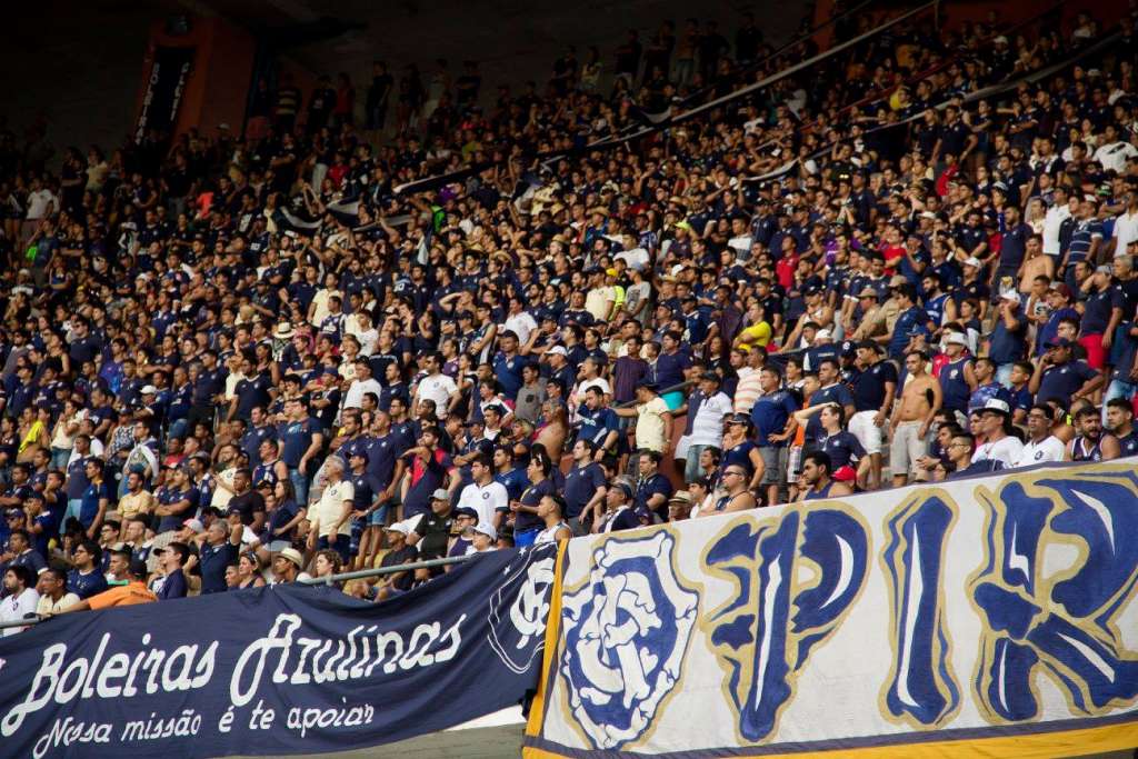 A torcida do Remo comemorou mais uma vitória no Mangueirão. (Foto: Alexandre Rocha / Clube do Remo)