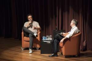 Walter Casagrande participa de bate-papo sobre drogas com estudantes