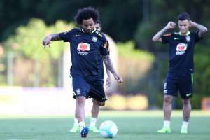 Eliminatórias: Cheia de pendurados contra Uruguai, seleção pode ter baixas e novidade