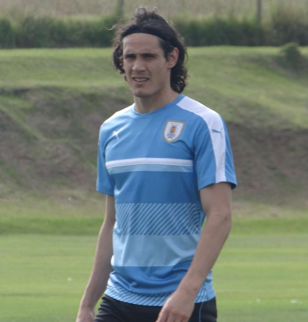 Cavani passa a ser principal esperança de gols uruguaia