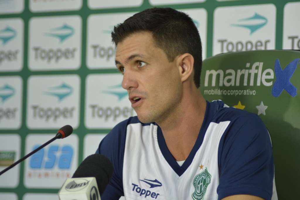 Maurício Barbieri não durou um mês no Guarani