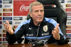 Eliminatórias: Técnico do Uruguai vê goleada aplicada pelo Brasil como choque de realidade