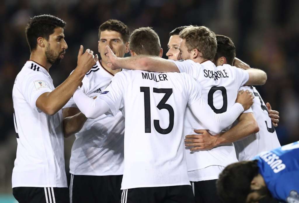 Jogadores da Alemanha comemoram a vitória desse domingo 