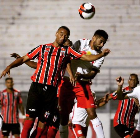 Botafogo brigou muito para vencer o Red Bull em Campinas