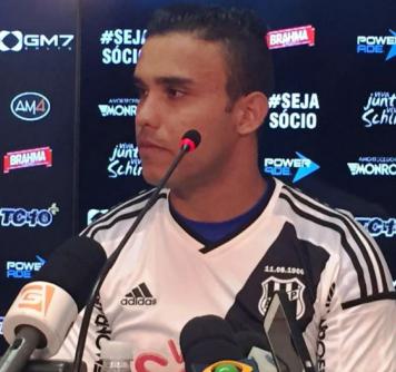 William Pottker pode ser poupado para duelo contra o Santos