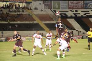 Botafogo 0 x 0 Ferroviária - Empate classifica Bota e mantém Ferrinha na elite