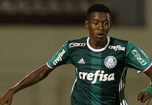 Paulistão: Palmeiras inscreve Vitão, zagueiro revelação do time sub-17