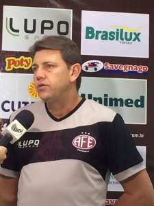 Paulistão: Ricardo Moraes lamenta empate da Ferroviária em casa