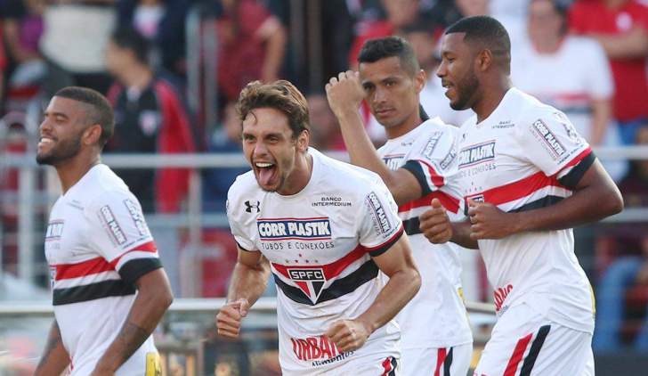 São Paulo quer carimbar a classificação diante do Linense
