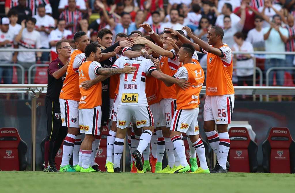 São Paulo passou por cima do Linense na tarde deste sábado