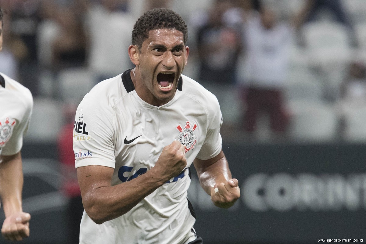 Zagueiro do Corinthians, Pablo evita escolher entre Ponte Preta e São Paulo na semifinal