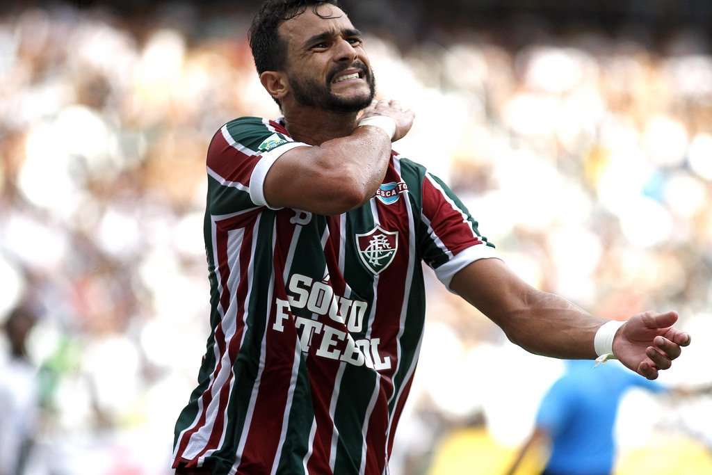 Henrique Dourado pede que Fluminense esqueça Carioca e foque no Goiás