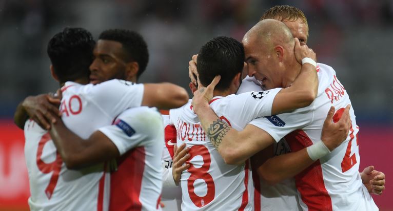 Em jogo adiado após explosões, Monaco vence Borussia fora e abre vantagem na Liga