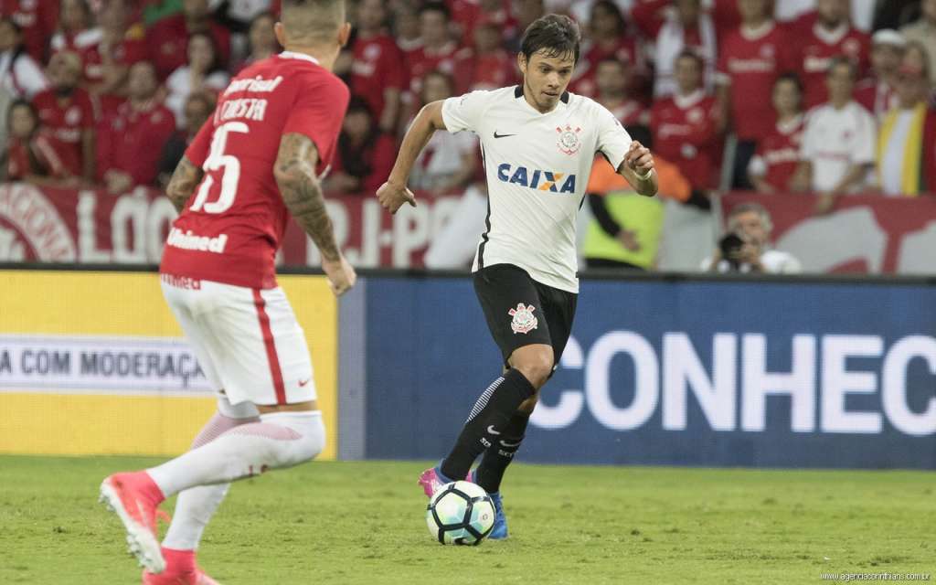 Patrocinadora master do Corinthians desde 2012, a Caixa pretende continuar na camisa do clube, mas quer renegociar os valores do acordo - Daniel Augusto Jr./Ag. Corinthians