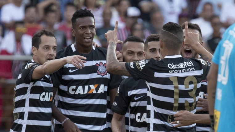 Jô assume o papel de carrasco nos clássicos pelo Campeonato Paulista