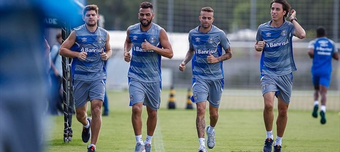 Libertadores: Grêmio treina sem 3 titulares antes de viagem, mas Renato minimiza