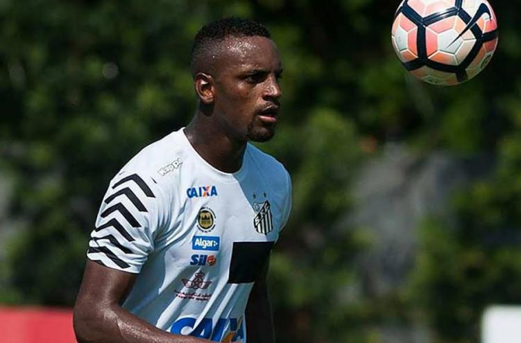 Cleber negou atrito com Dorival Junior