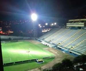 Estádio do Santo André passa por testes de iluminação após conclusão das obras