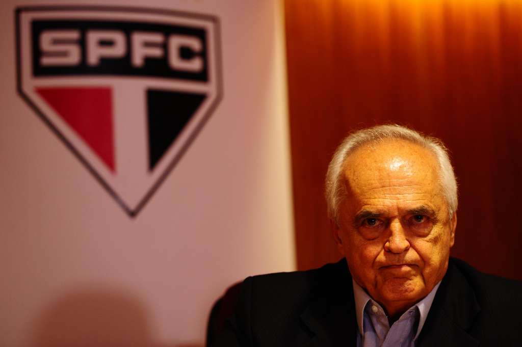 Leco foi reeleito presidente do São Paulo