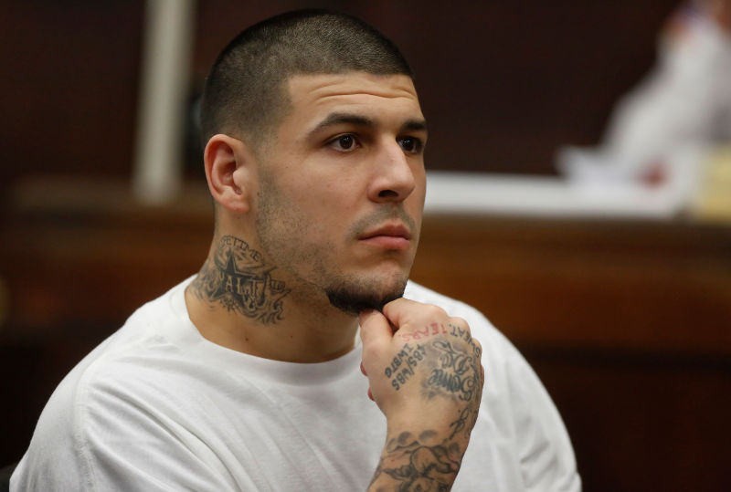 NFL: Ex-jogador do Patriots, Aaron Hernandez é encontrado morto na prisão