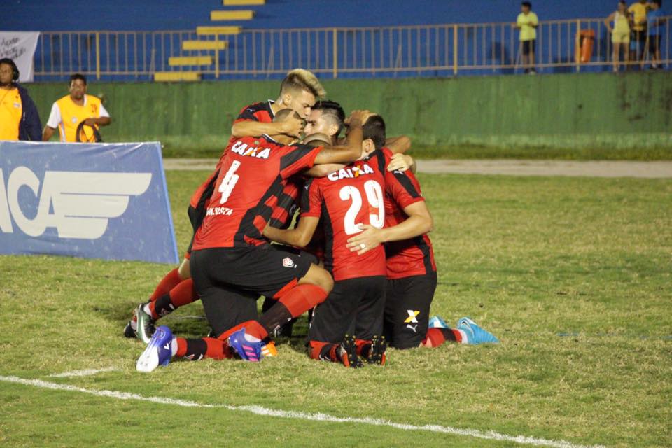 BAIANO: Vitória goleia e garante vaga na final contra o Bahia