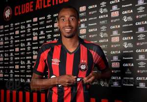 Atlético-PR contrata Eduardo Henrique, ex-volante da Seleção Brasileira Sub-20