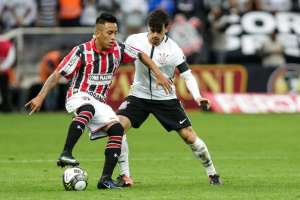 Fagner e Cueva serão julgados semana que vem e lateral pode perder final