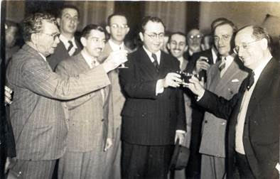 Foto: Arquivo SEME – Brinde do presidente Getúlio Vargas  