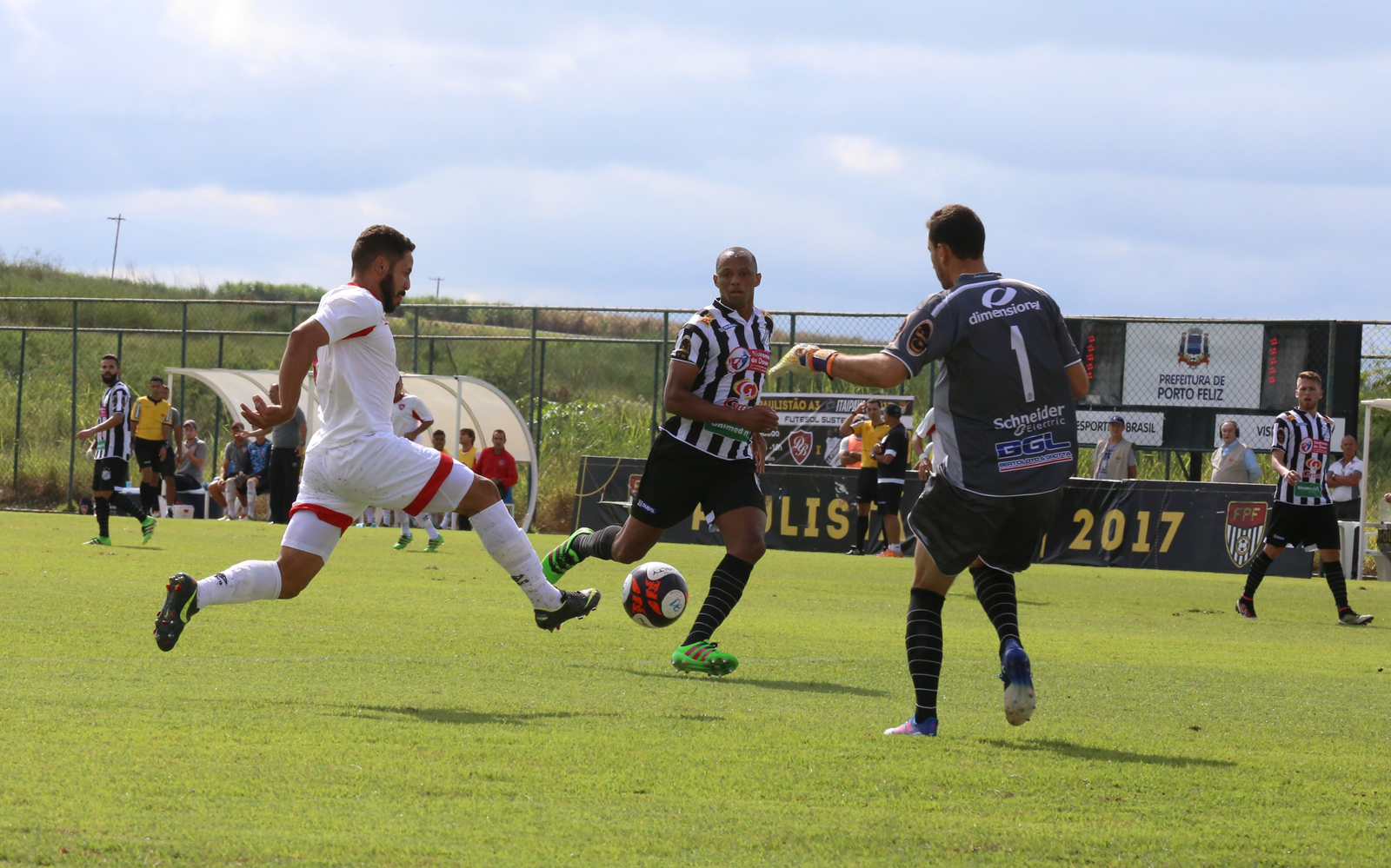 Paulista A3: Desportivo Brasil aproveita chuva e foca treinos no preparo físico