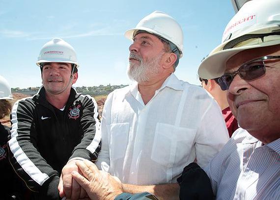 Andres, Lula e Odebrecht juntos na construção da Arena Itaquera