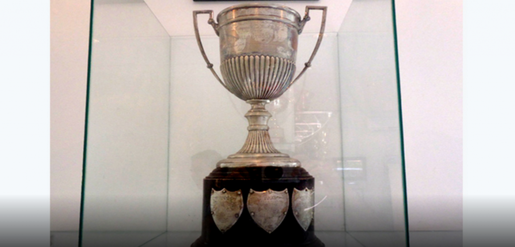 O São Paulo Athletic Club (SPAC) foi o campeão daquela primeira competição e levantou a primeira taça na história do futebol do estado (Foto: Eduardo Nunes/FPF) 