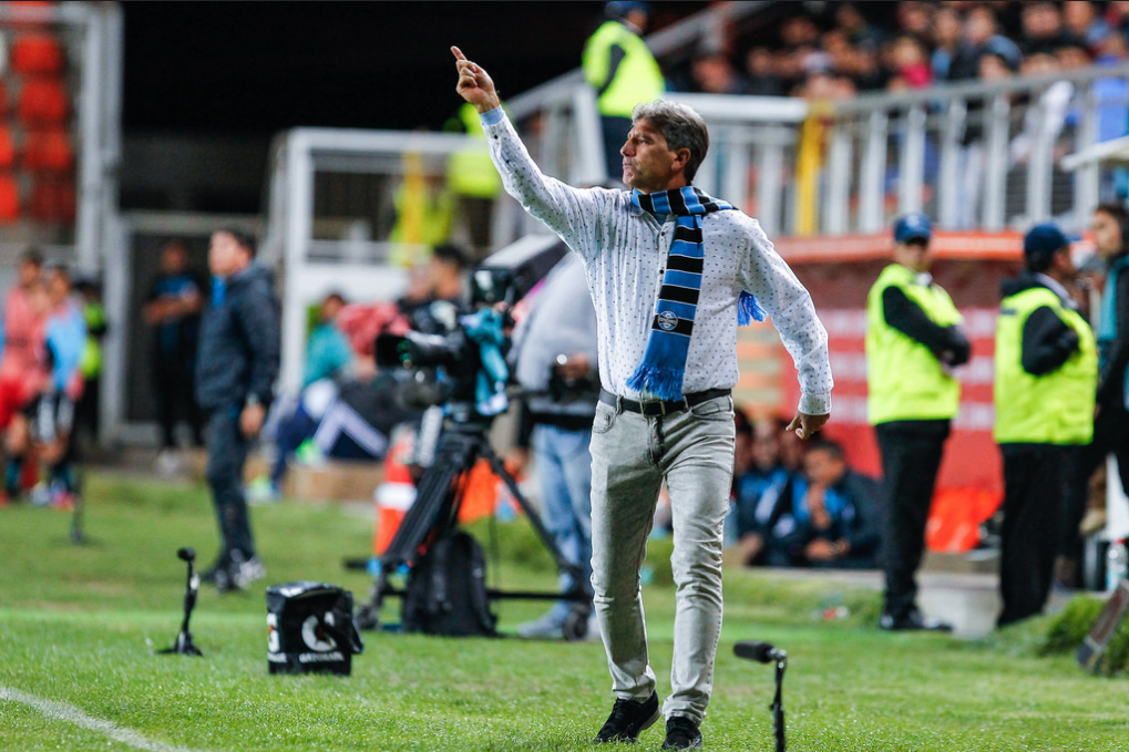 Libertadores: Renato Gaúcho culpa juiz por derrota do Grêmio: ‘Perdemos para a arbitragem’
