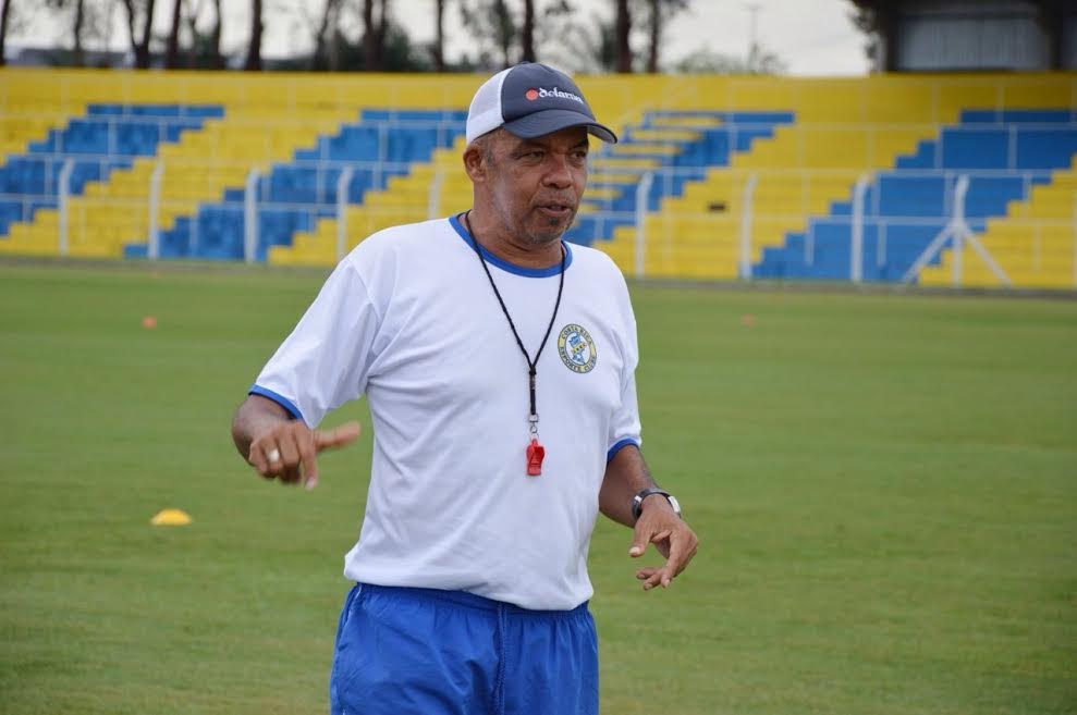 Márcio Máximo conversa com clubes europeus, mas segue aberto a propostas no Brasil