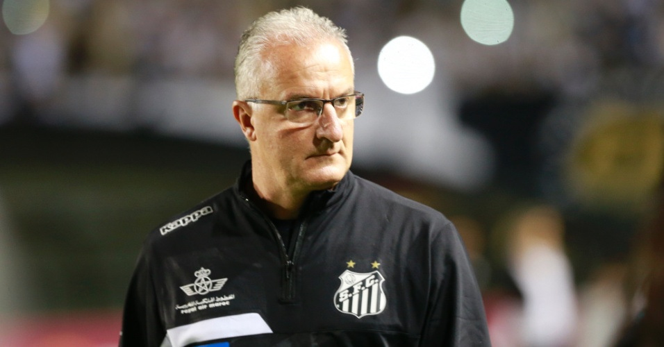 Libertadores: Dorival destaca espírito de luta do Santos e vê time em crescimento