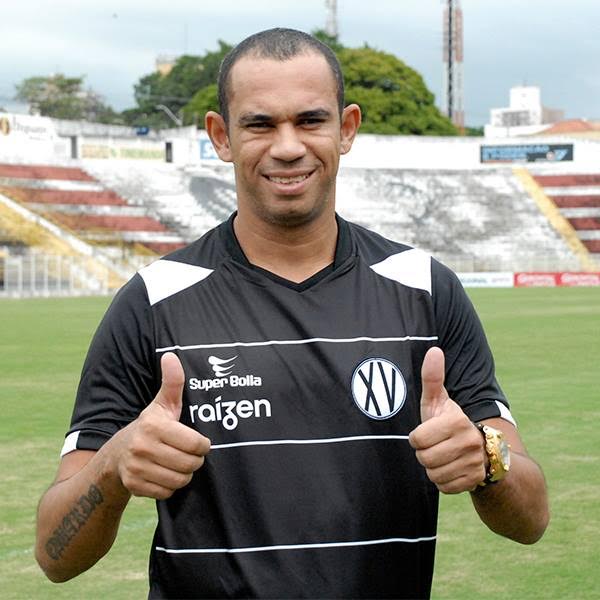 Série D: XV de Piracicaba contrata Robston, ex-meia de Botafogo e Atlético-PR