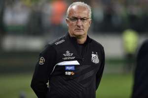 Recuperação de peças ofensivas deixa Dorival esperançoso em evolução do Santos