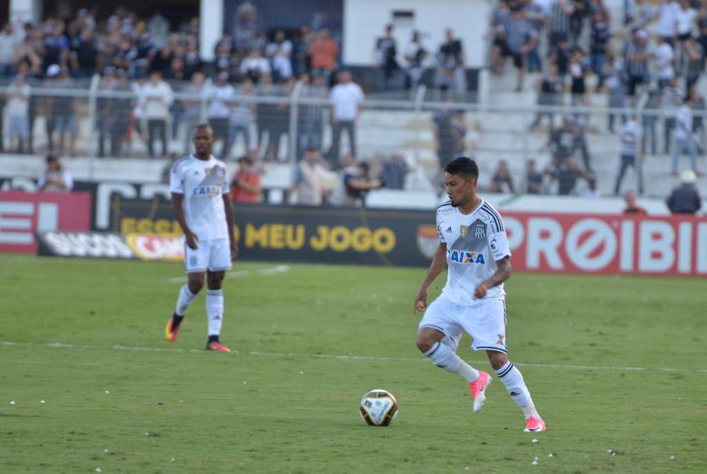 A Ponte Preta caiu para o Corinthians por 3 a 0 em pleno Moisés Lucarelli na final do Paulistão