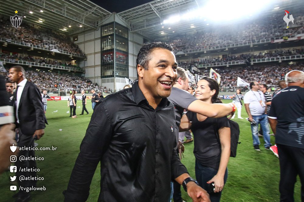 Mineiro: Roger festeja e diz que título dá segurança ao seu trabalho no Atlético-MG