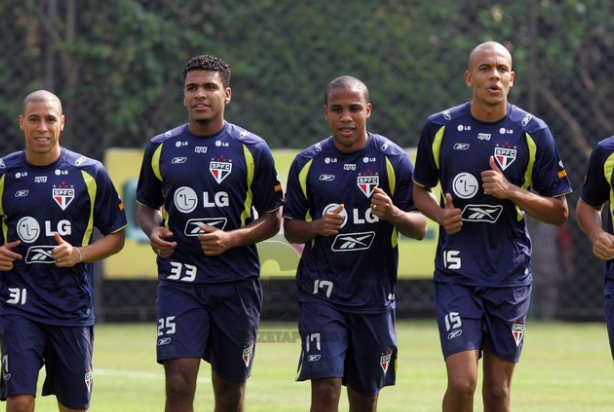 Série B: Após Richarlyson, Guarani negocia com Alex Silva