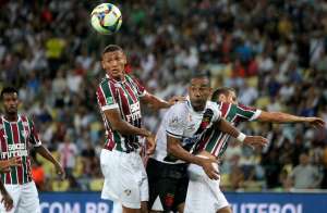 Ponte Preta acerta contratação de Rodrigo, zagueiro que estava no Vasco