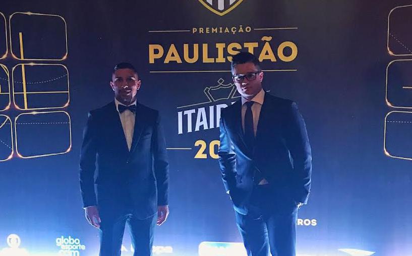 Alex Reinaldo (esq) foi o lateral-direito da Seleção da FPF. (Foto: Arquivo pessoal)