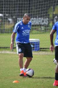 Emerson Sheik e Rodrigo estão fora da estreia da Ponte Preta contra o Sport